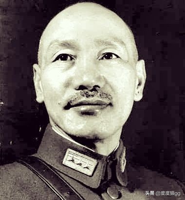 参谋长藐视总司令，老蒋为何两次撤换不动？史迪威：我有八个职务