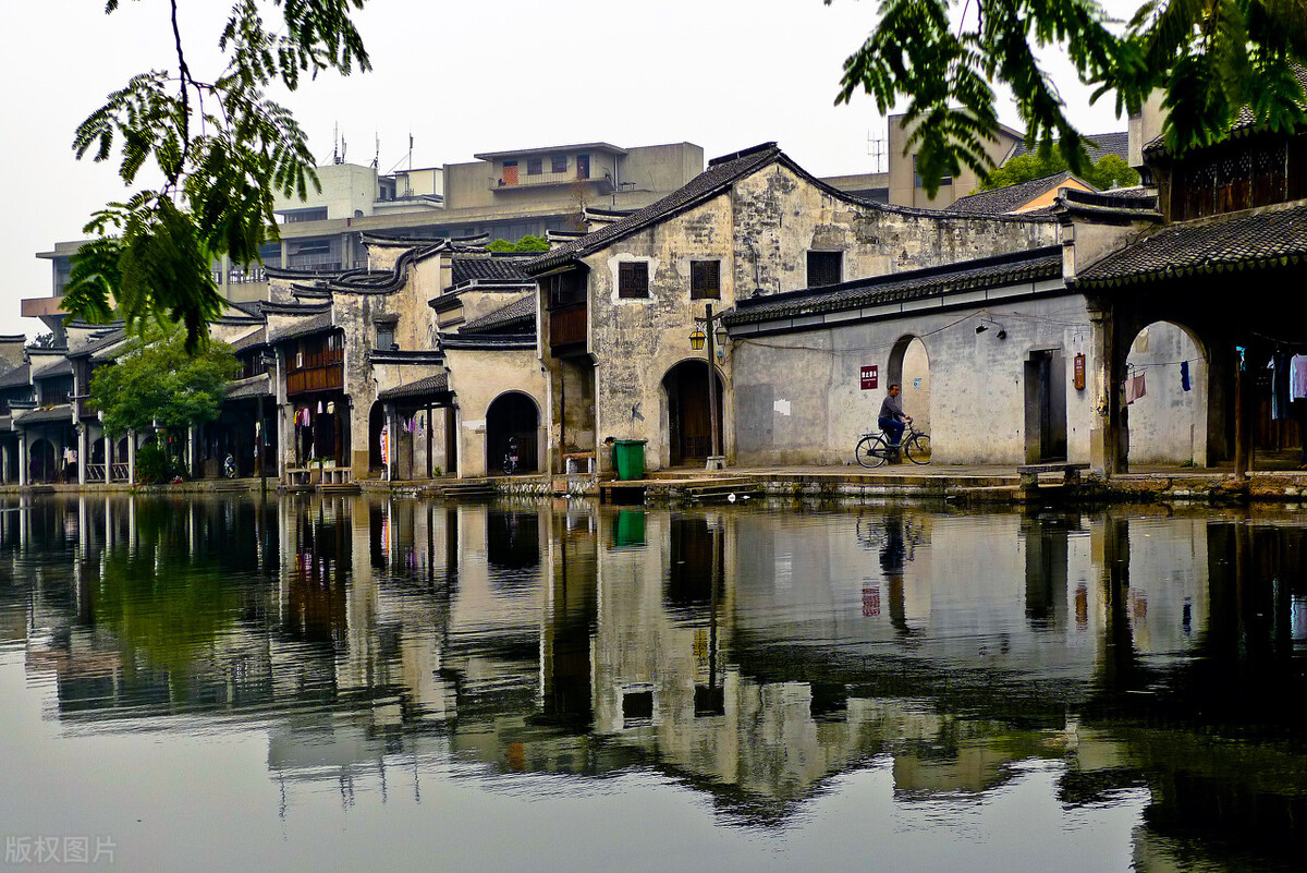 国内景色最美的十大古镇,国内风景优美的十大古镇