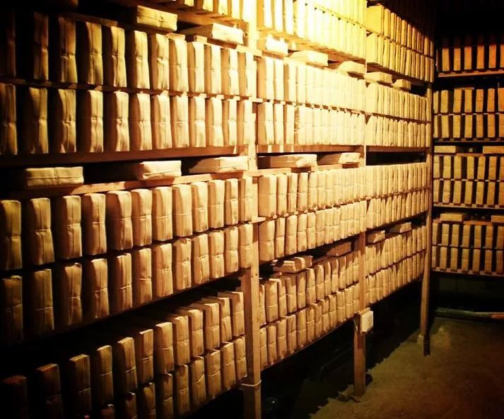 几十年的茶到底能不能喝,珍藏8年的茶喝起来就不一样