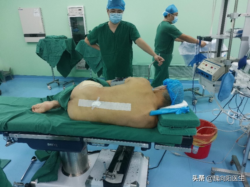 膝关节疼痛快一年了一直不敢蹲下,膝关节疼痛治疗期间反反复复