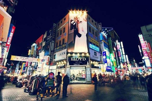 去韩国旅行要准备什么,去韩国旅游购物必买的东西有什么