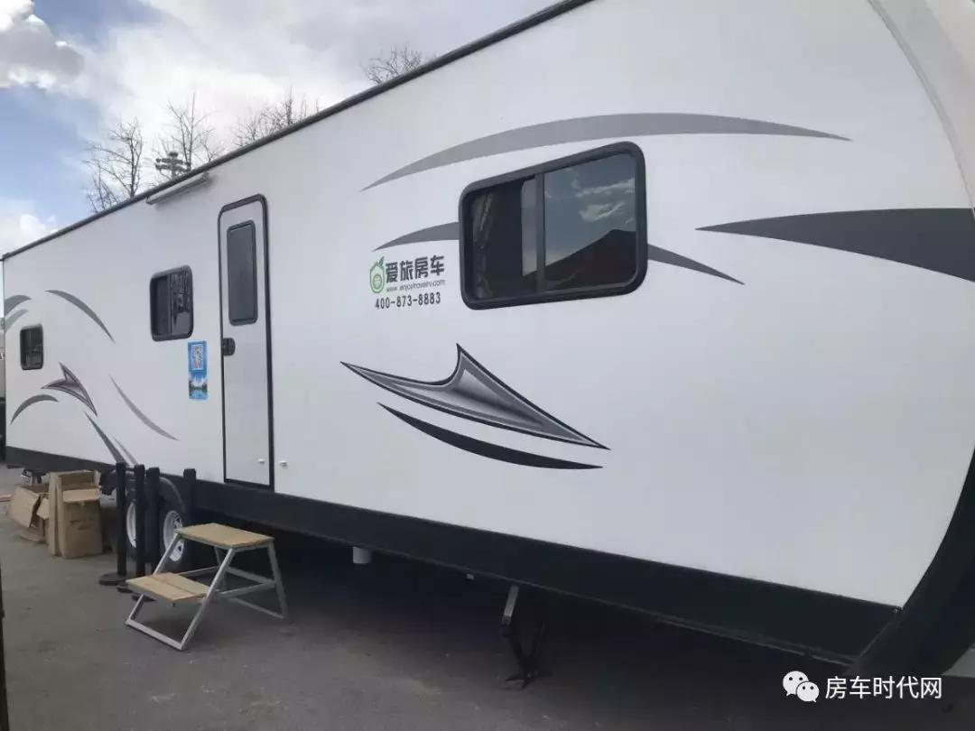 爱旅豪华双套间版拖挂房车,爱旅490拖挂式房车