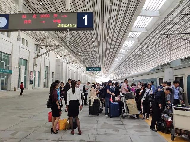 看朝鲜农村人民的生活,朝鲜人民生活幸福纪录片