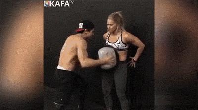 网红拿铁女孩,朋友圈晒咖啡的女生特点