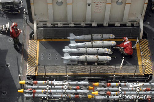 航母舰载机电梯,航母的地下室升降机