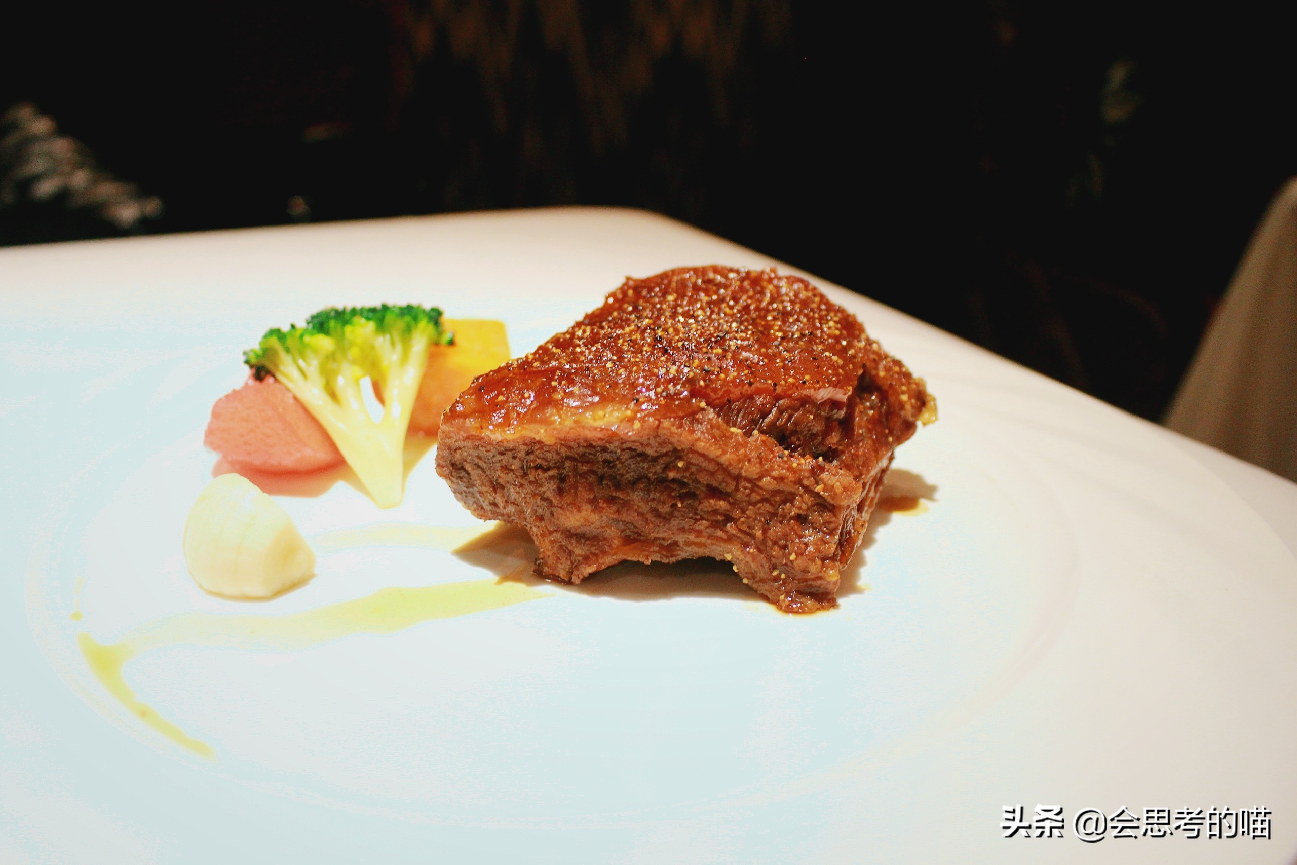 王品牛排沉浸式,王品牛排台塑牛排制作