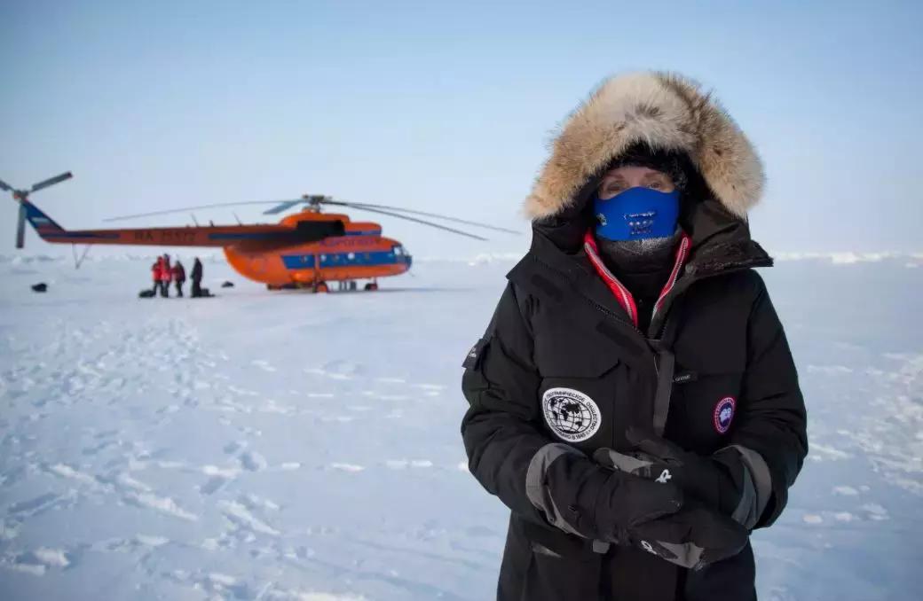 留学生注意!穿加拿大鹅危险了,有人专门抢穿鹅的亚洲人