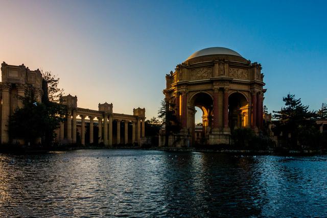 中国旅游青睐的十大购物目的地,中国购物旅游城市