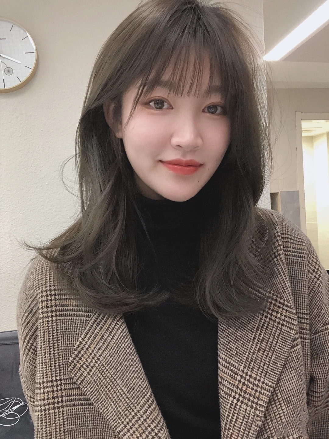 40岁女人烫发显年轻,40岁适合的减龄烫发