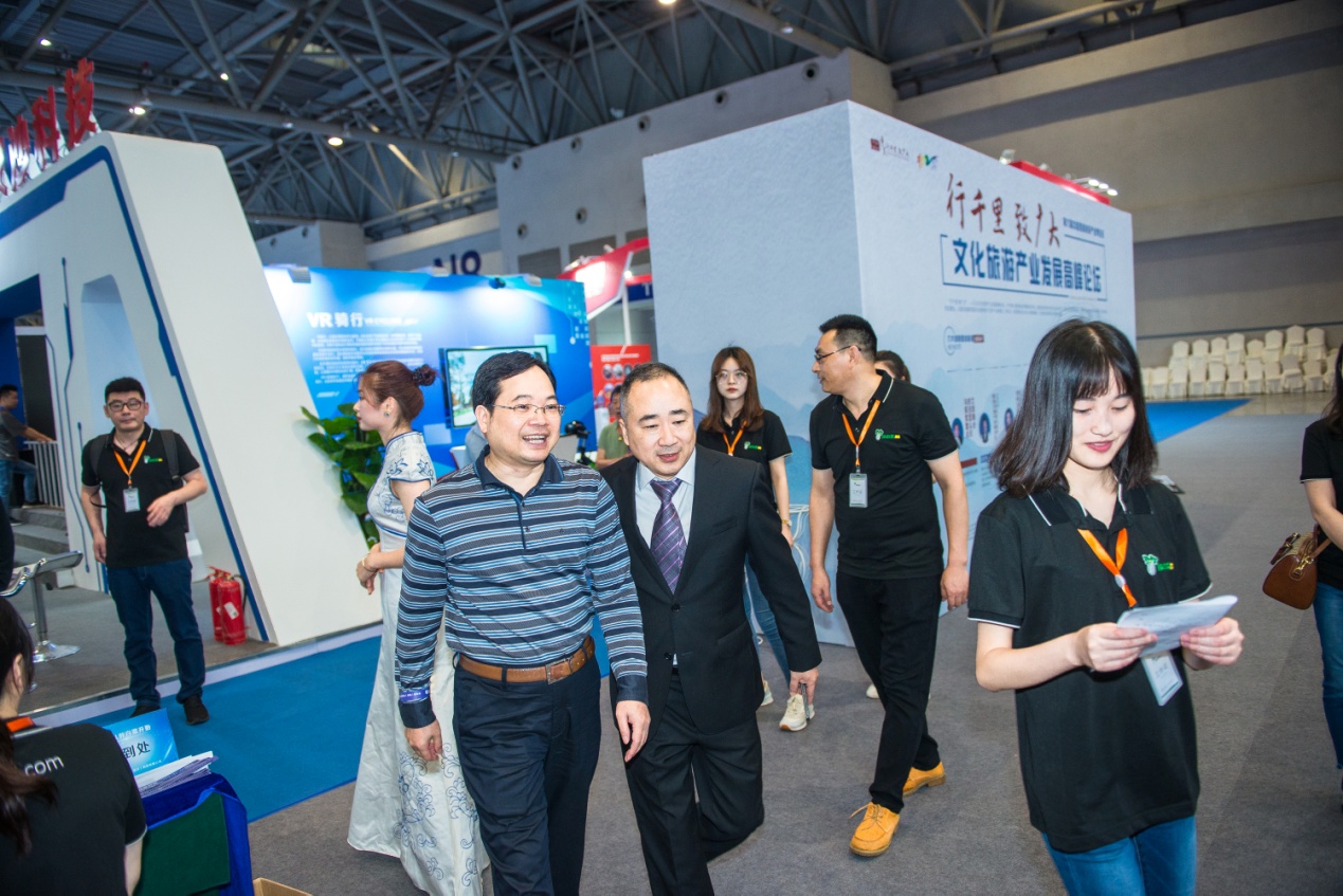 一部手机就能轻松随时赚钱,一部手机就能轻松在家赚钱