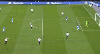 18岁门将欧冠重大失误,2017-2018欧冠门将10大的精彩扑救