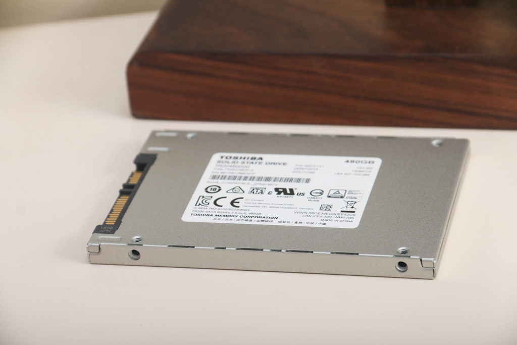 东芝tr200固态硬盘速度很慢,东芝tr200固态硬盘保修多长时间