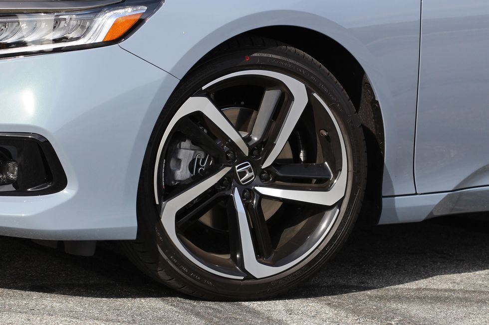 雅阁2021款和2022款有什么不同,本田雅阁2021款1.5t中配落地价