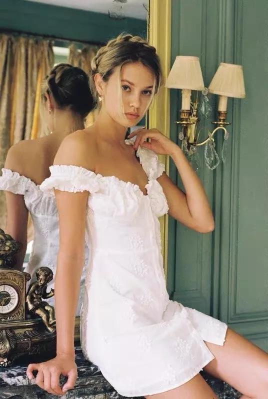 zara售价美元,zara最近5年的所有小黑裙