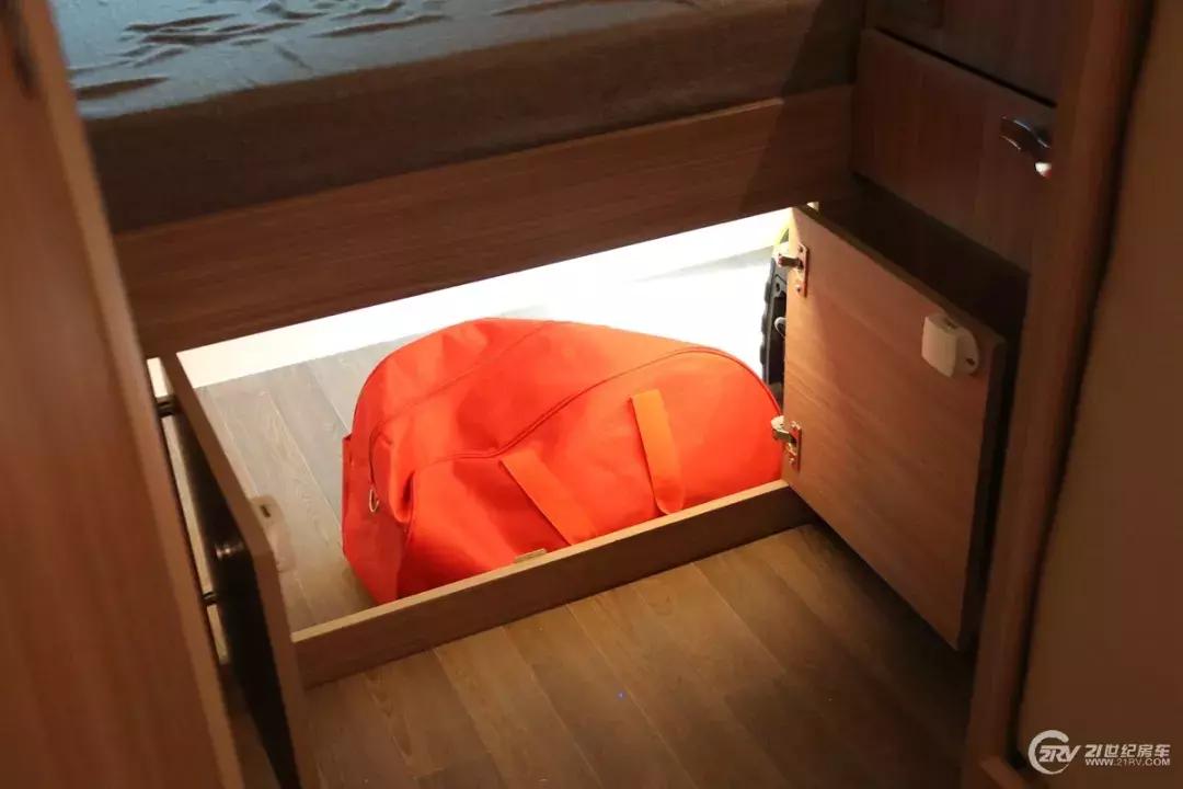 能过限高杆的房车,能过限高的进口房车