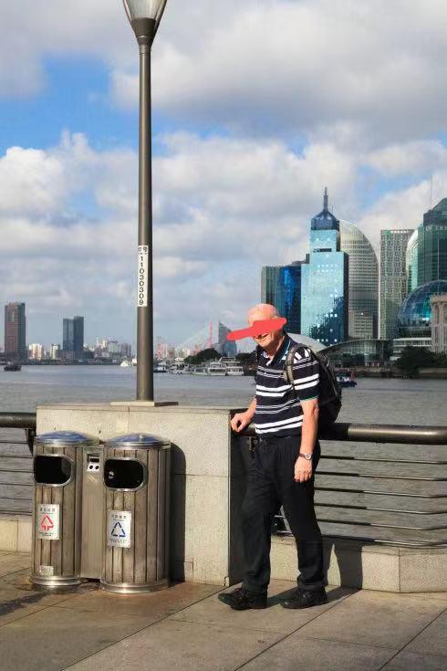 陪美籍同事五一节出游:阿迪、耐克店人员爆满,老外的话很打脸