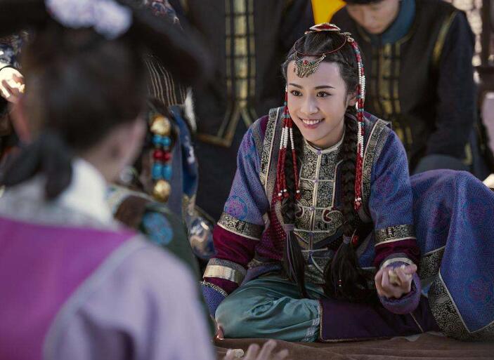 公主坟是真的埋葬着还珠格格吗,公主坟里的还珠格格是真的吗