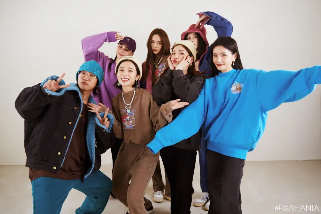 周雨彤人生照片模板,周雨彤最美的青春