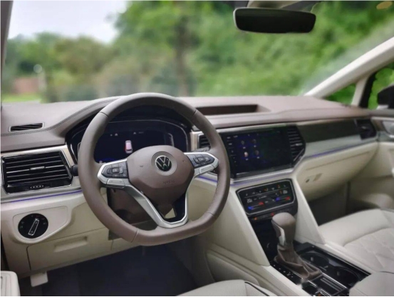 是职场精英，更是”超人“，大众威然奶爸MPV，带着孩子去环游