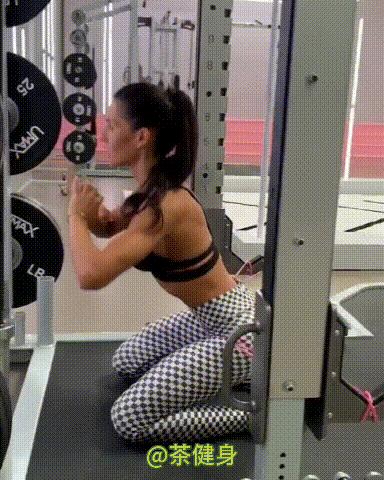 瘦大腿内外侧和小腿的训练,5个动作拉伸大腿前侧瘦大腿