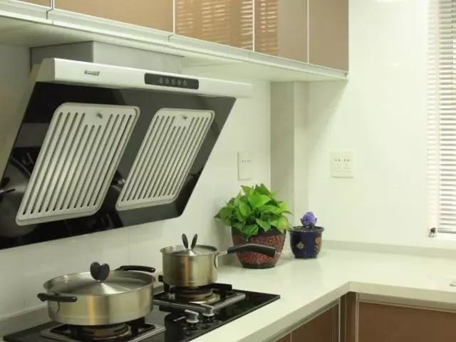 油烟机哪个牌子的比较好用实用,什么牌子的油烟机才是最好用