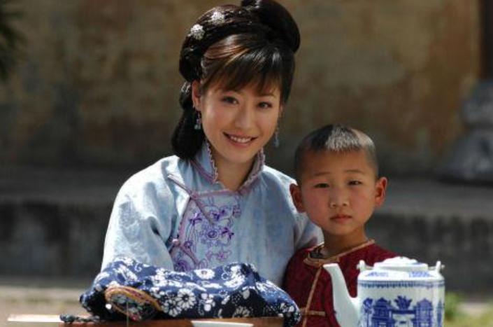 少林足球里的星女郎,少林足球星女郎是谁