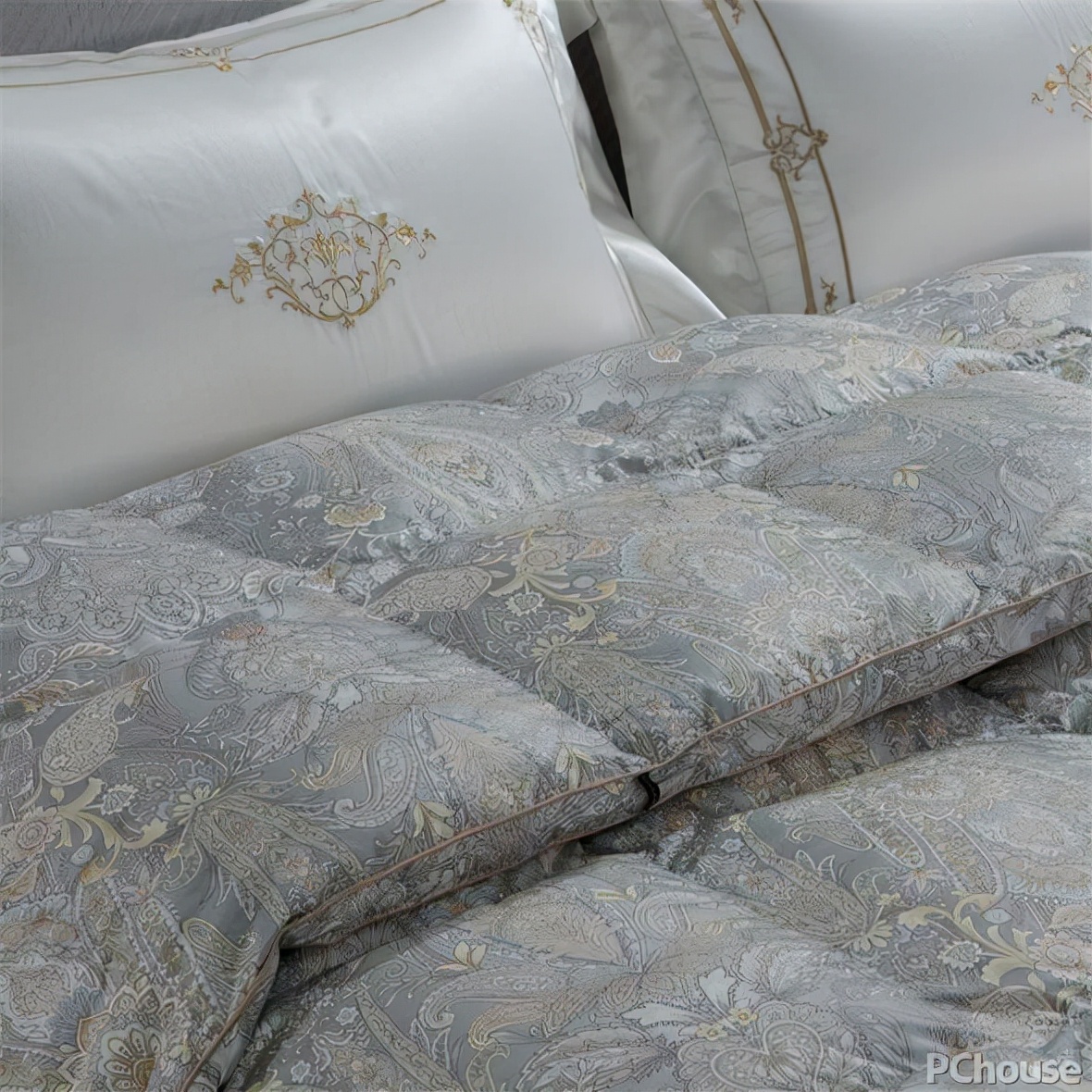 罗卡芙的鹅绒被是真的吗,如何让鹅绒被快速蓬松