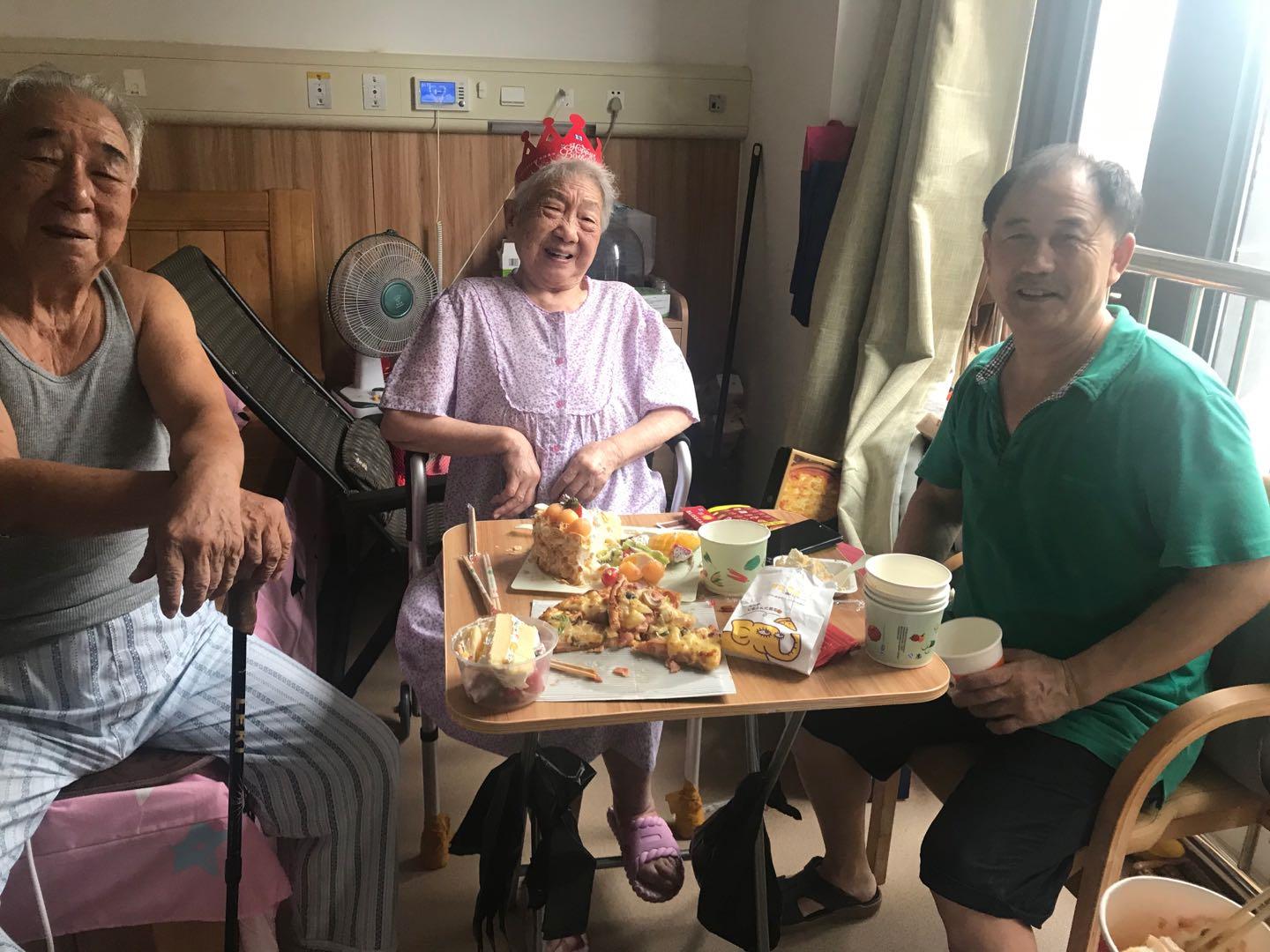 医养结合的养老院哪家住得舒服,有病治病无病强身