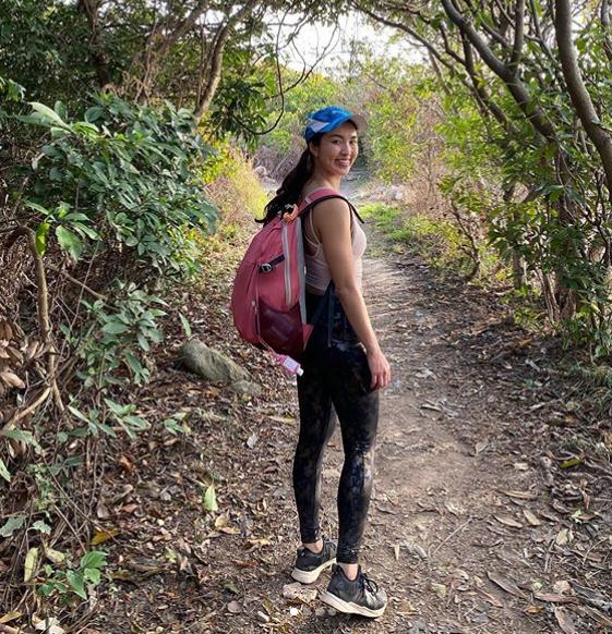 肩周炎瑜伽康复训练方法视频教程,治疗肩周炎的瑜伽锻炼方法