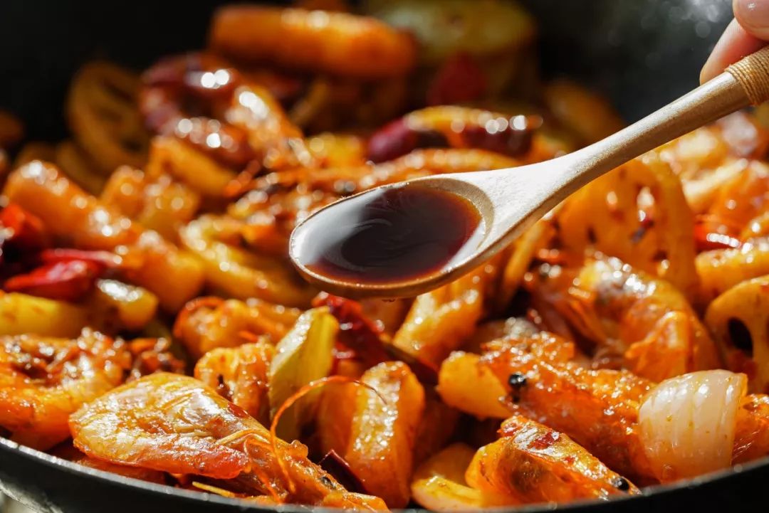 虾怎么做干锅虾简单又好吃,虾壳都能吃的干锅虾家常做法
