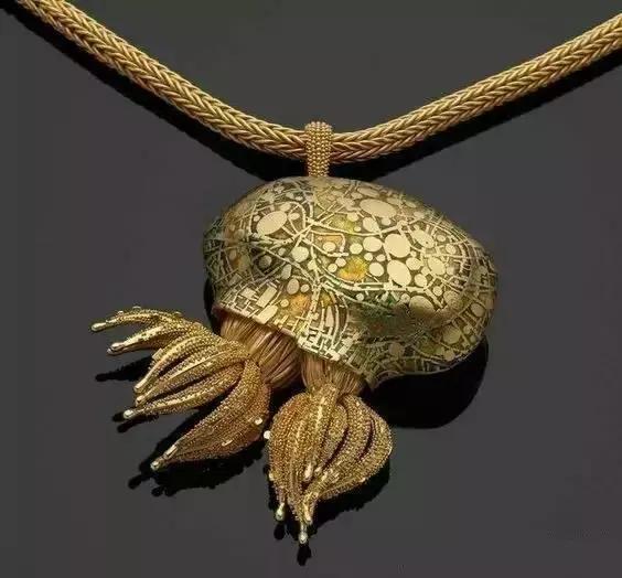 同样是黄金有什么区别呢,黄金的工艺也很美