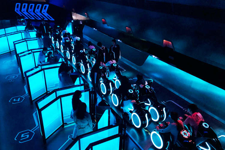 上海迪士尼之旅极速光轮,上海迪士尼项目七个小矮人