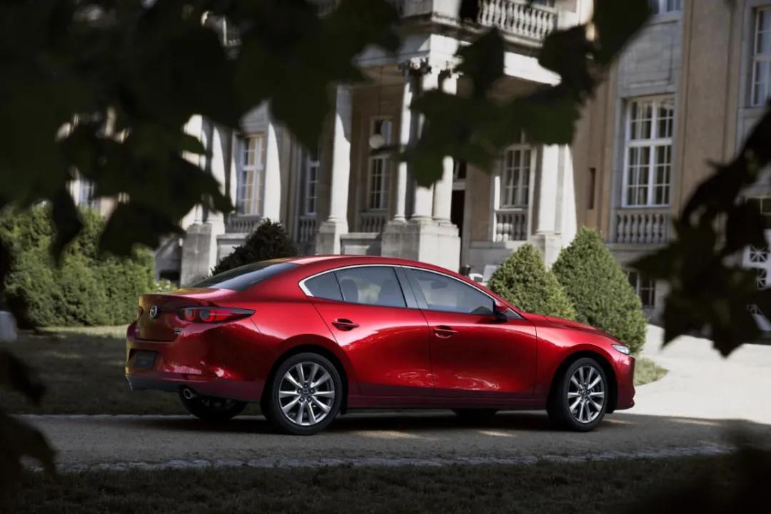 压燃版马自达3,马自达3压燃版为啥比阿特兹贵