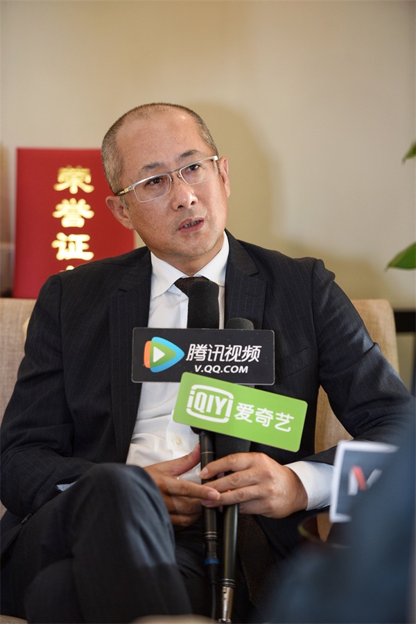 Mr.Bu布先生荣获2021中国品牌影响力评价成果发布活动两项大奖