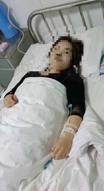 女子减肥吃减肥药被送进医院,朋友圈购买减肥产品女孩住院病危