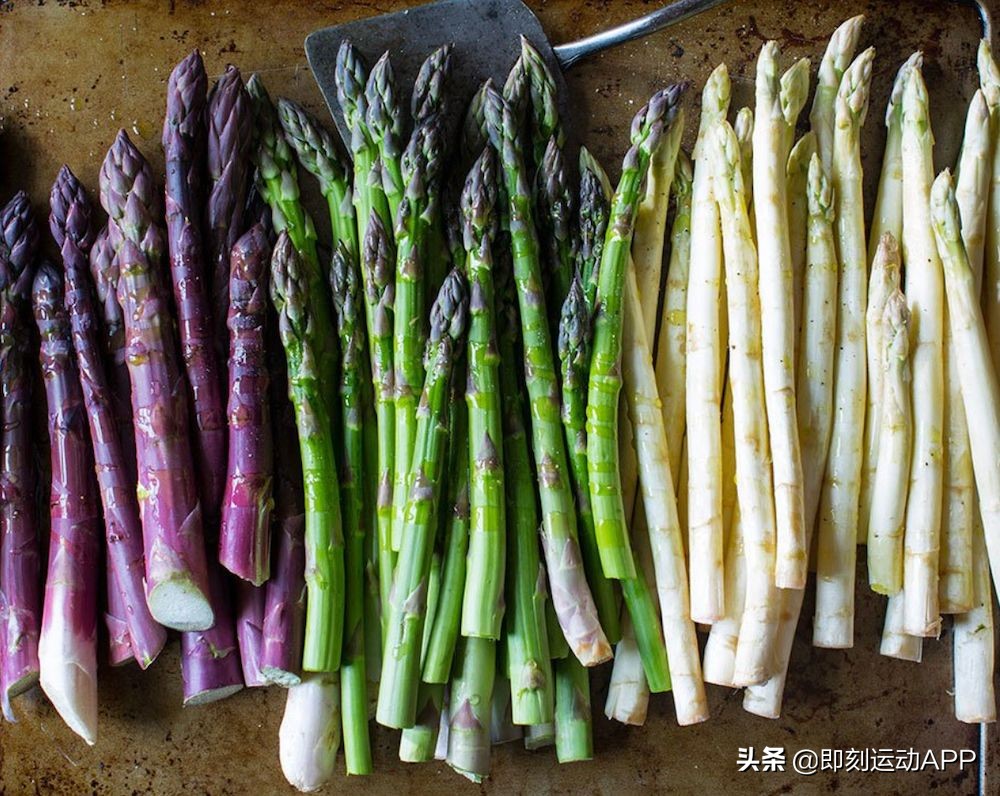 这才是芦笋最正确的做法营养健康,减肥食谱鸡肉卷芦笋