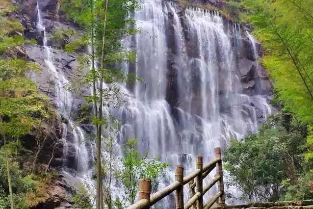 真实的黄果树瀑布景区,中国顶级美景黄果树瀑布