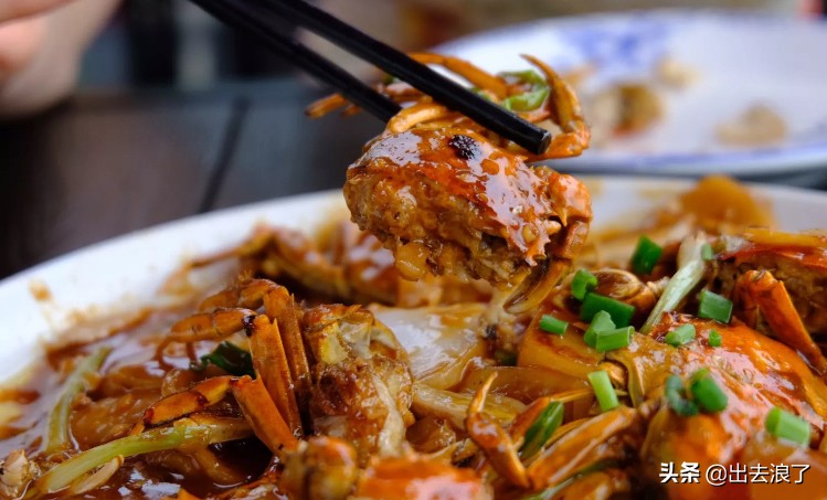 吃蟹子注意事项,吃蟹的时候当心点扎嘴