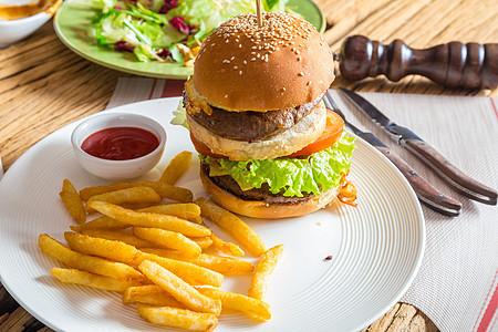 好吃的薯条做法大全集,在家做薯条美食简单又好吃