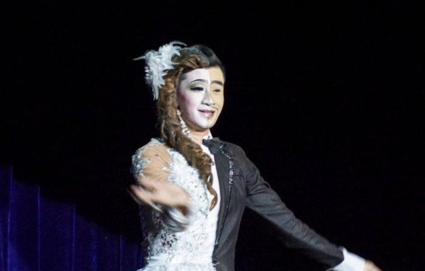 泰国人妖光鲜亮丽，老了怎么办？一般有2种选择……