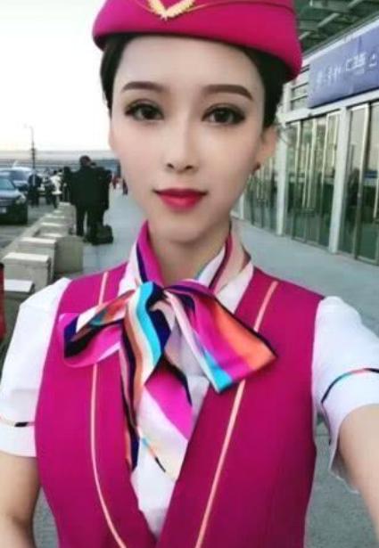 空姐机场卸妆路人惊呆,飞机空姐卸妆前和卸妆后