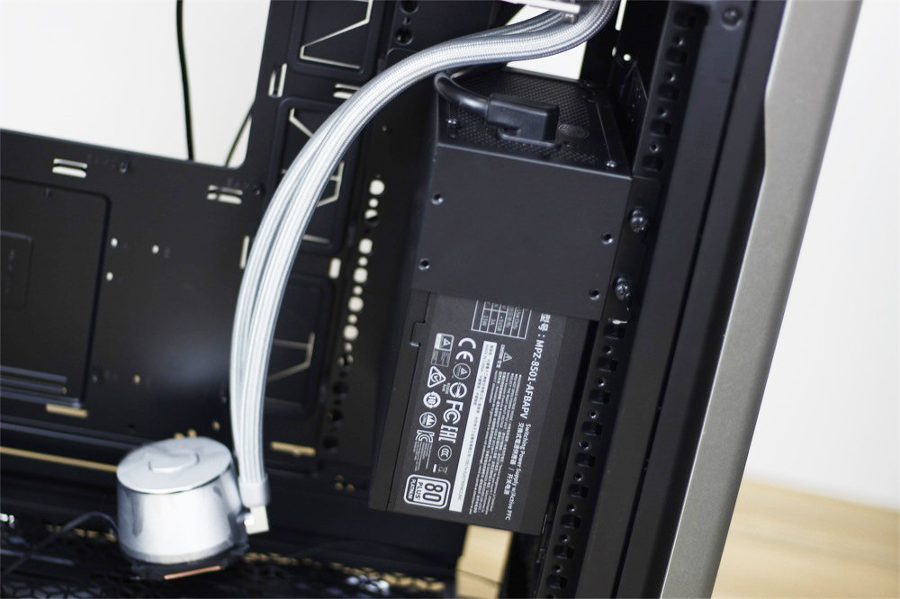 索泰rtx2080ti-xgamingoc拆解,索泰2080ti装机