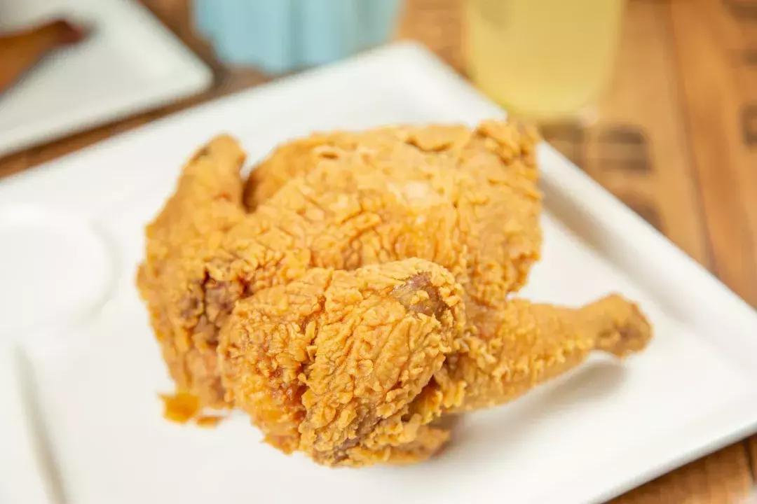 人气产品买一送一！披萨半价！现在来还能吃4顿霸王餐！