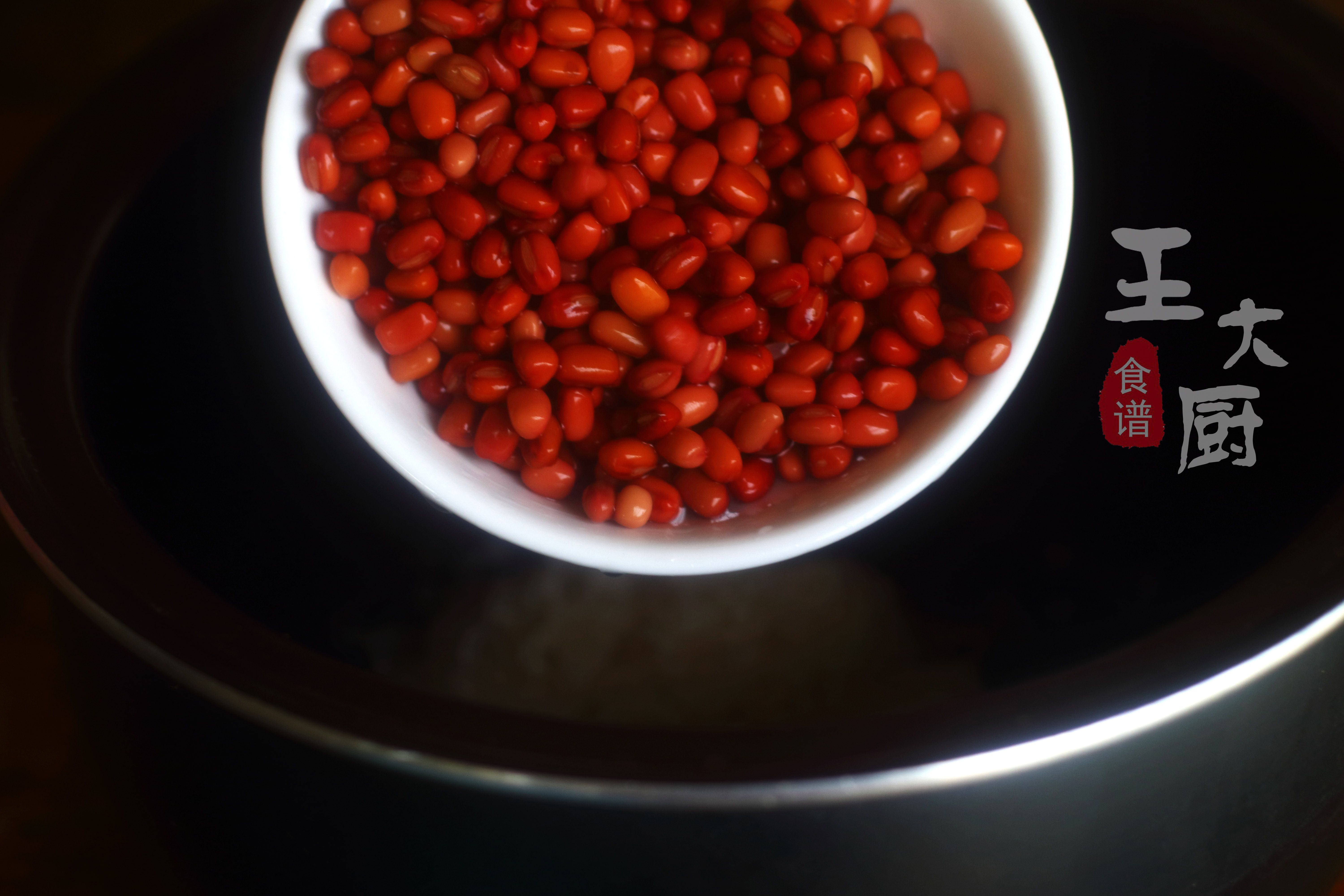 红豆粥补血养颜,红豆粥甜而不腻