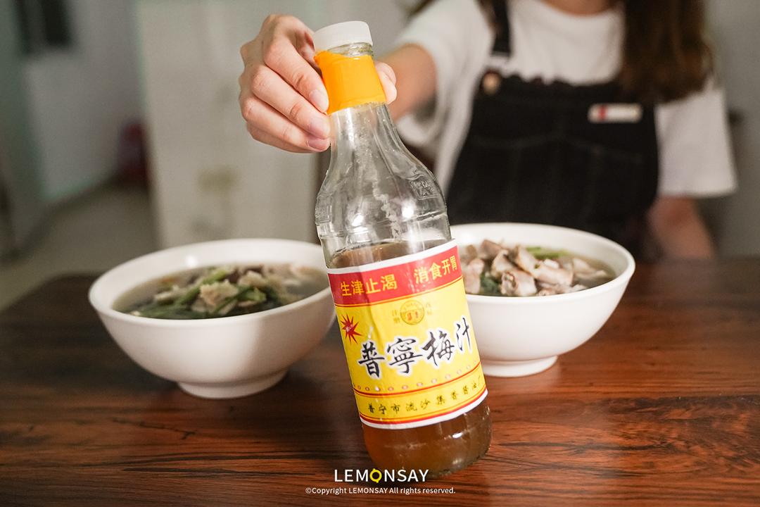 藏在水库的“阿姨街”，人均20块胖成猪