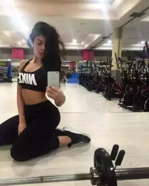 不输第一美臀，乔妹是靠它俘获C罗的心？