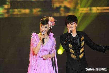 两“王”成一家，舞台创“奇迹”。