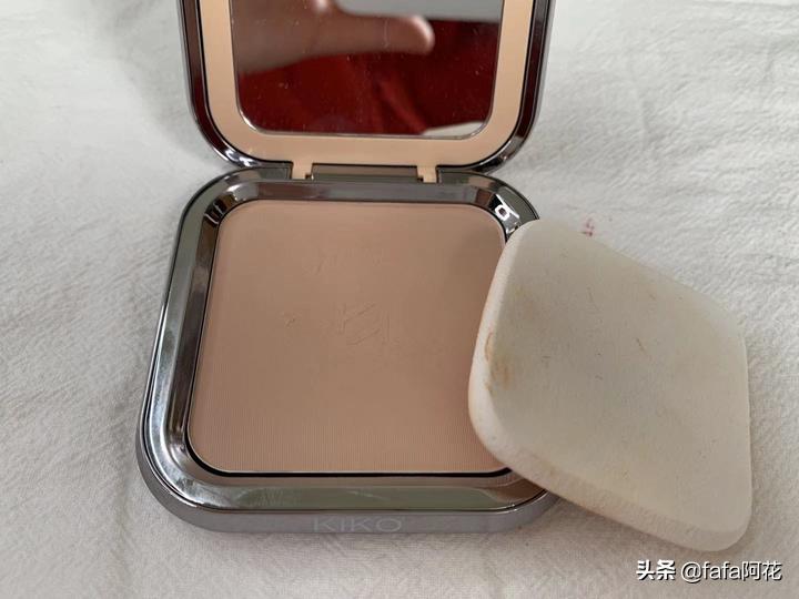 好用不贵的美妆单品,美妆博主有多少化妆品