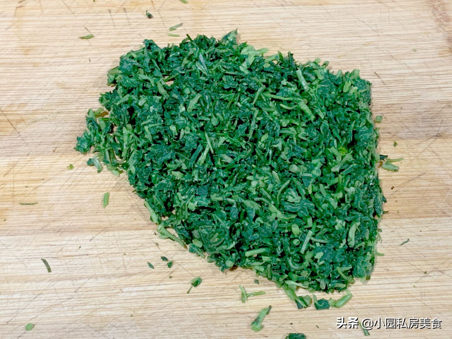 艾草鸡蛋汤，春天的美味，清香美味又营养，爱美的女人不可错过