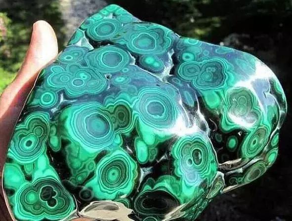 孔雀石真的好吗,孔雀石有什么样子